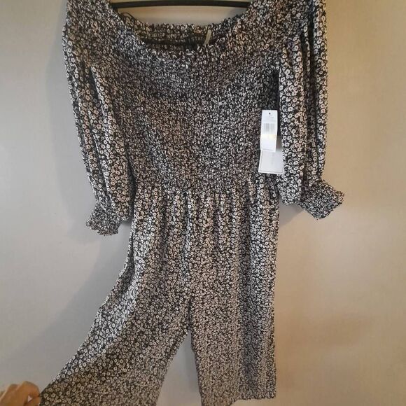 1. State Off The Shoulder Wildflower Smocked Jumpsuit New With Tags - Picture 2 of 5